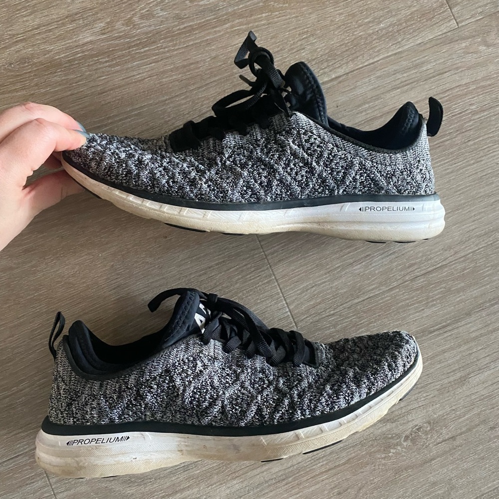 APL TechLoom Black & Gray